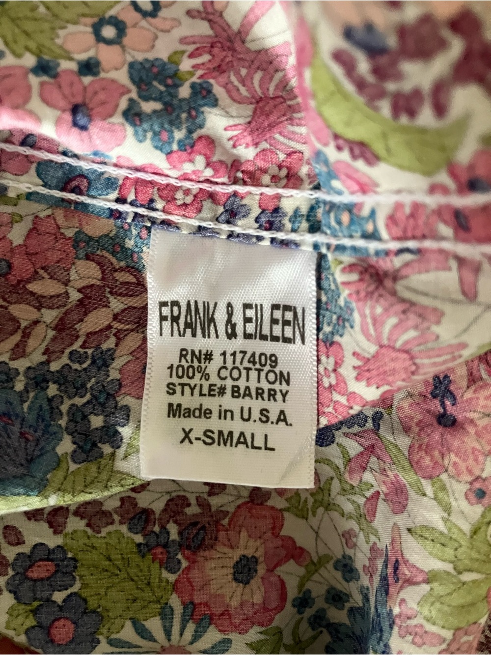 Frank & Eileen Floral Barry Button Down Blouse - Size XS - Picture 6 of 7
